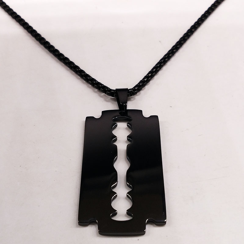 Gothic Blade Razor Pendant Nec - Men Accessories Aesthetic reseña y precio